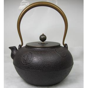【掏寶天地】日式鑄鐵茶壼*古錢紋路鐵壺W25;鐵壼