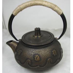 【掏寶天地】日式鑄鐵茶壼*年年有餘*魚鐵壺W30;鐵壼